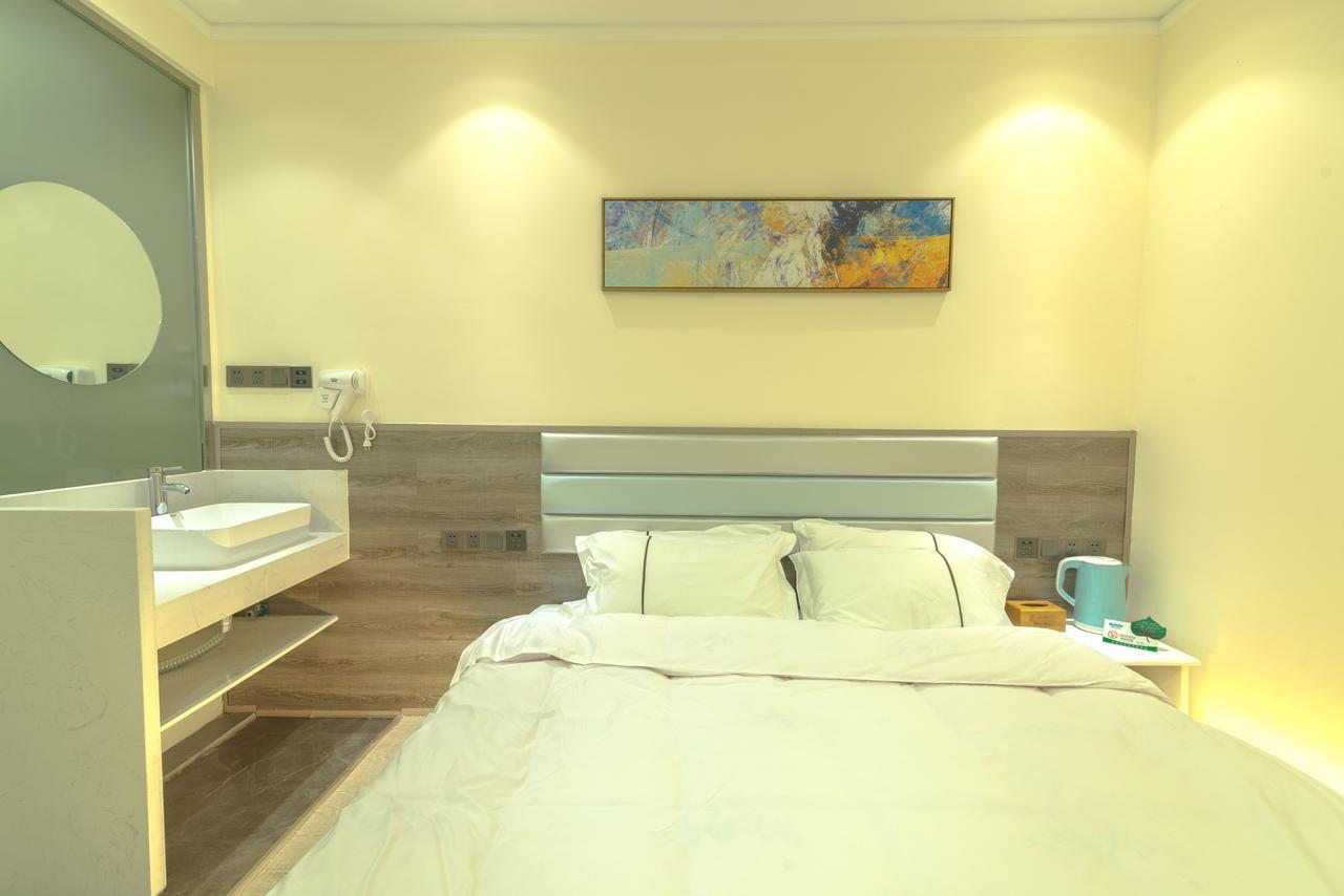 ננינג Wonder Youth Hostel מראה חיצוני תמונה