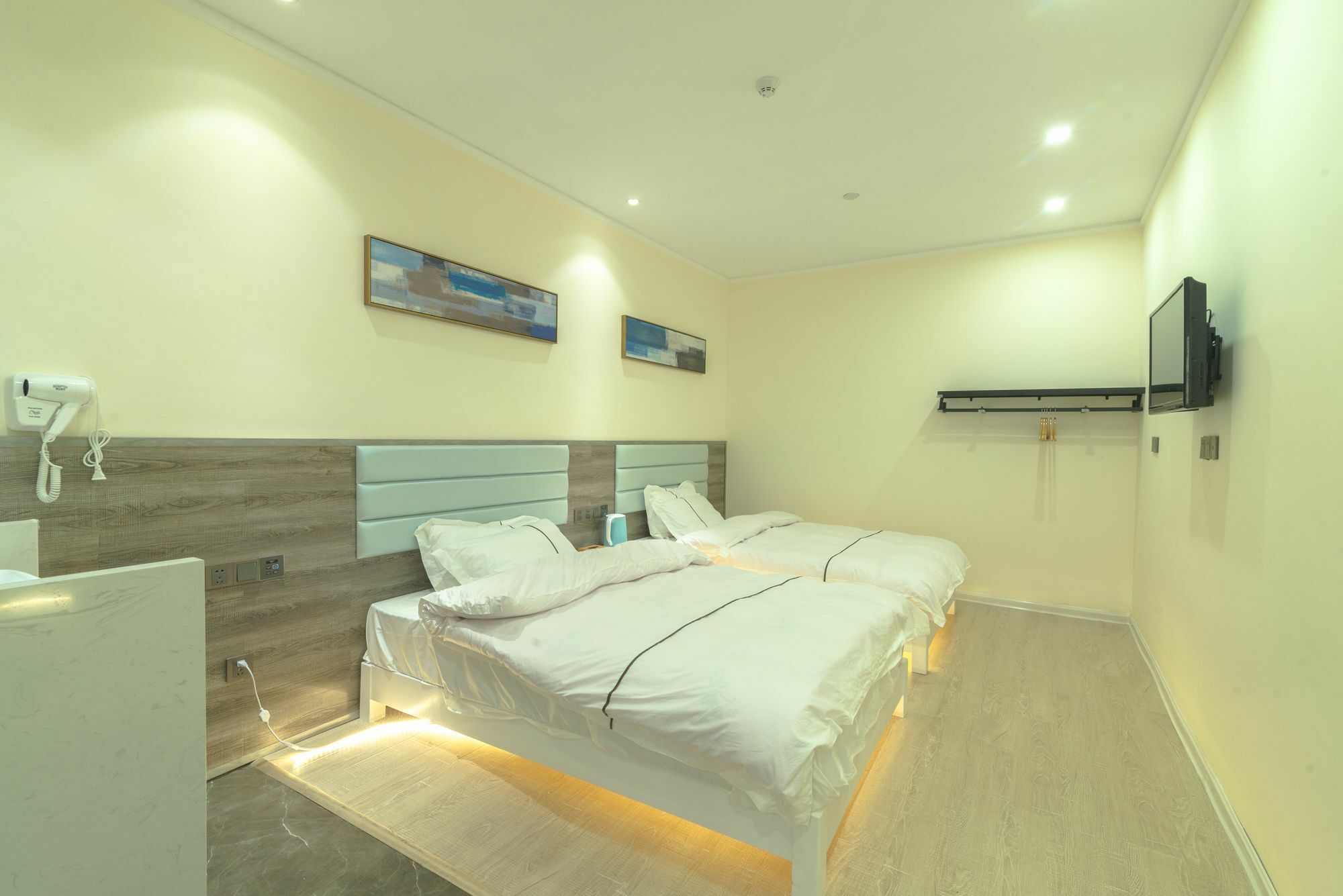 ננינג Wonder Youth Hostel מראה חיצוני תמונה